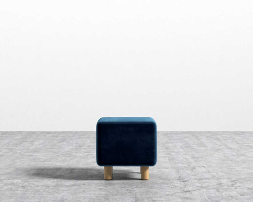 Luna Stool