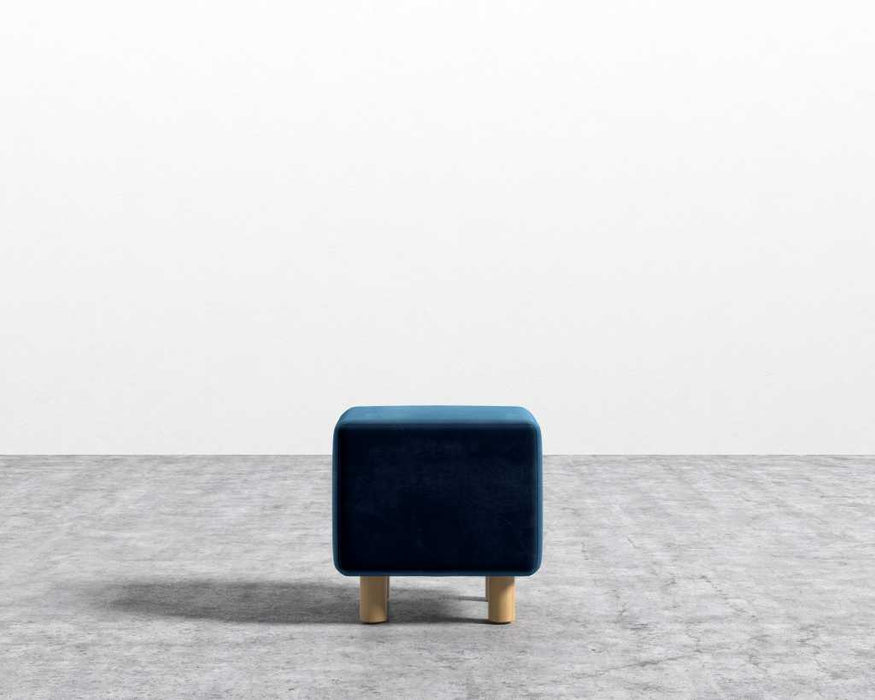 Luna Stool